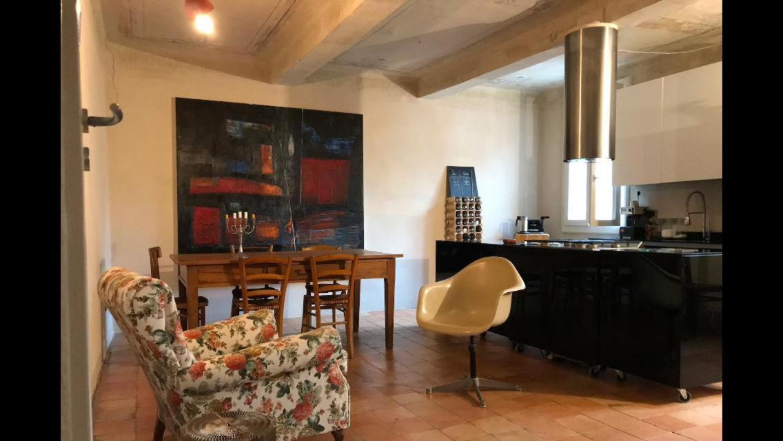 Casa Luminosa Con Giardino In Centro Storico Daire Reggio Emilia Dış mekan fotoğraf