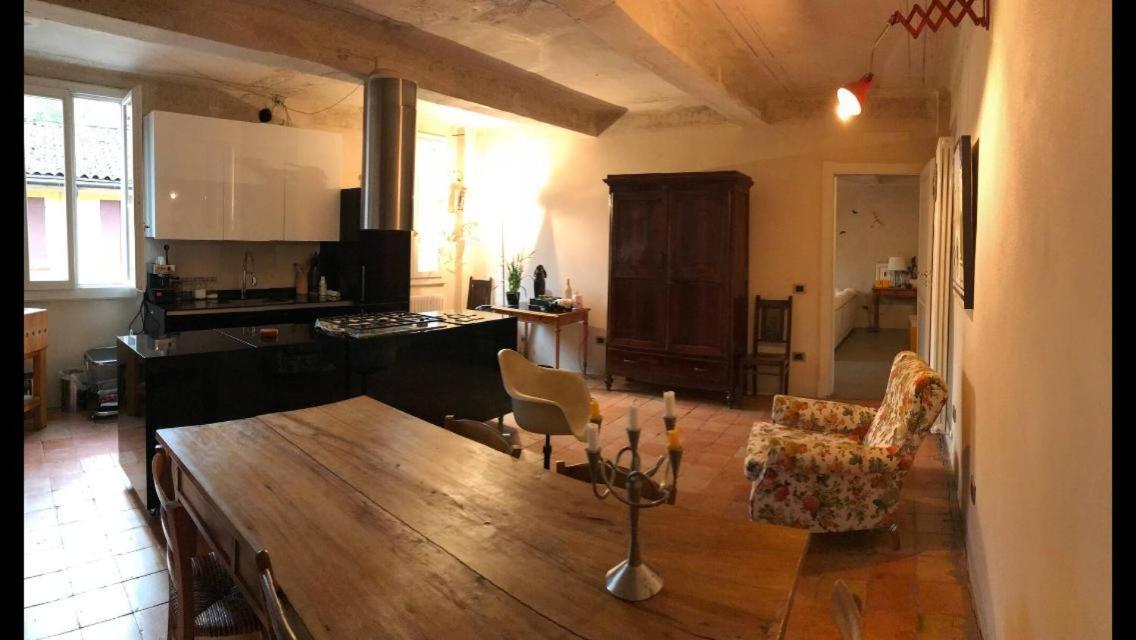 Casa Luminosa Con Giardino In Centro Storico Daire Reggio Emilia Dış mekan fotoğraf